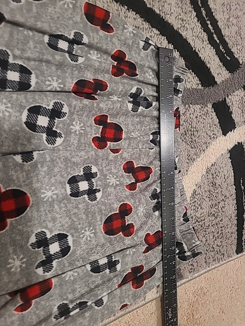 Disney Mickey Mouse Lounge Sleep Pants Size Medium Gray Plaid Mickey Mouse Heads - Picture 5 of 8